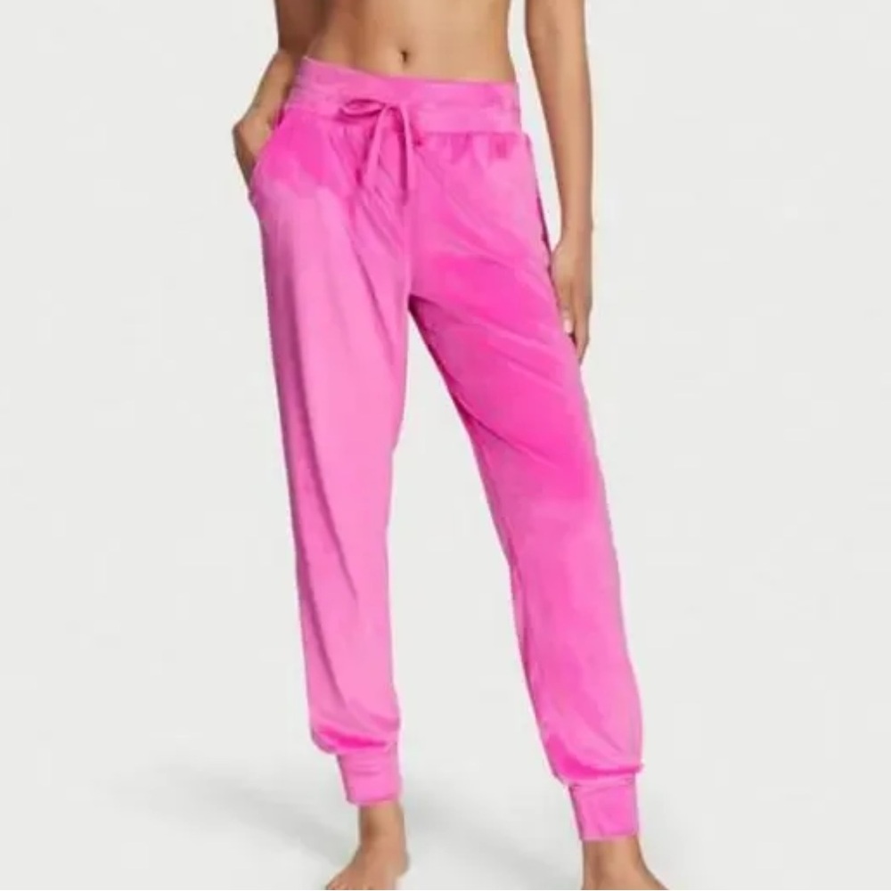 Victoria’s Secret On Point Velour Jogger Pants